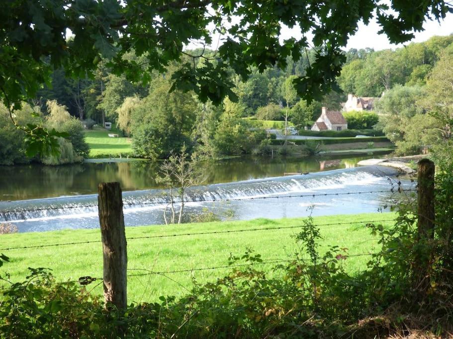 Le Cormoran Emplacement Ideal, Moderne Tres Equipe Thury-Harcourt-le-Hom Eksteriør billede