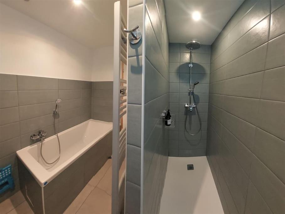 Le Cormoran Emplacement Ideal, Moderne Tres Equipe Thury-Harcourt-le-Hom Eksteriør billede