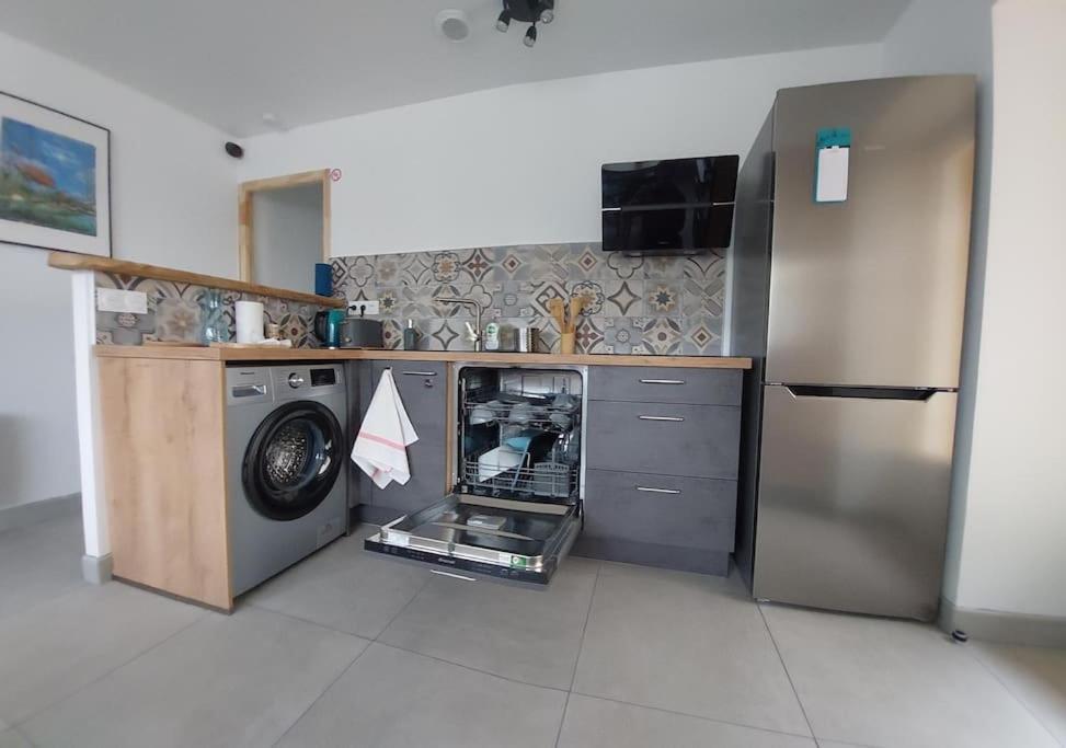 Le Cormoran Emplacement Ideal, Moderne Tres Equipe Thury-Harcourt-le-Hom Eksteriør billede